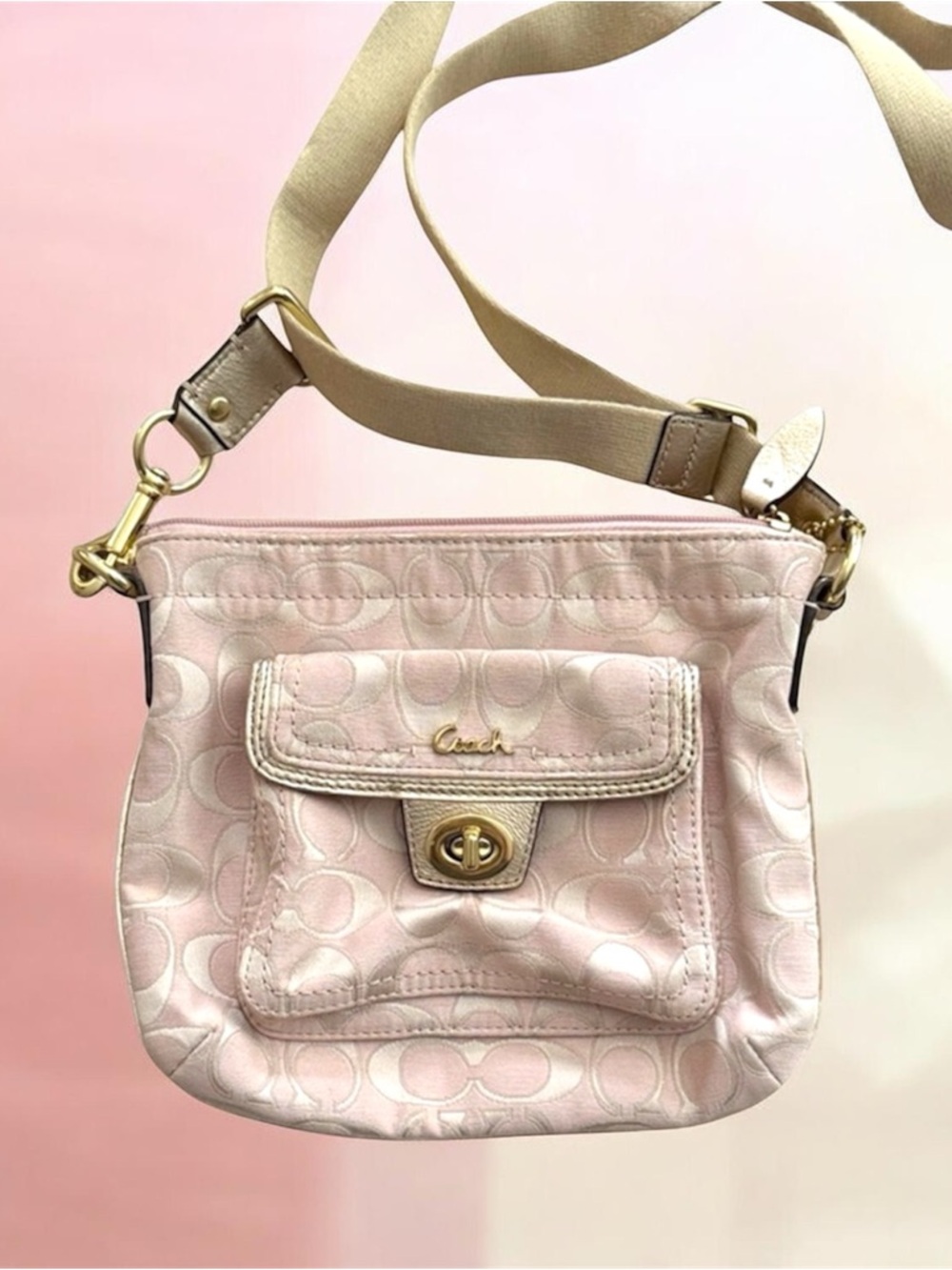 Coach Penelope Turnlock Swingpack Bag
